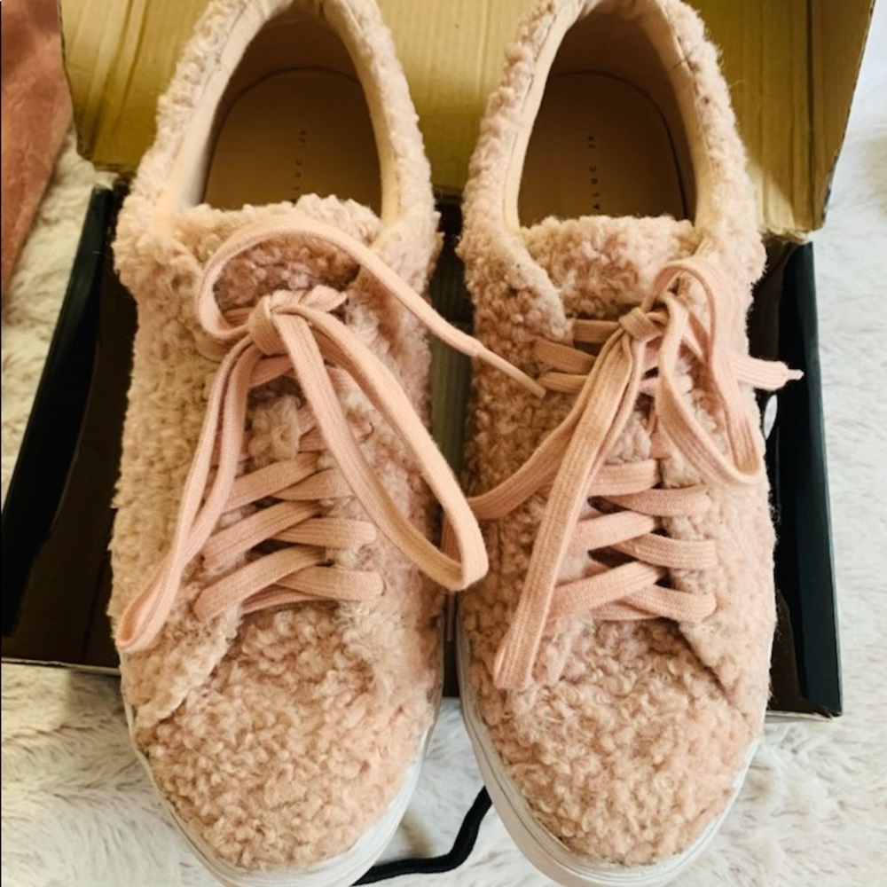 Zara Teddy Sneakers